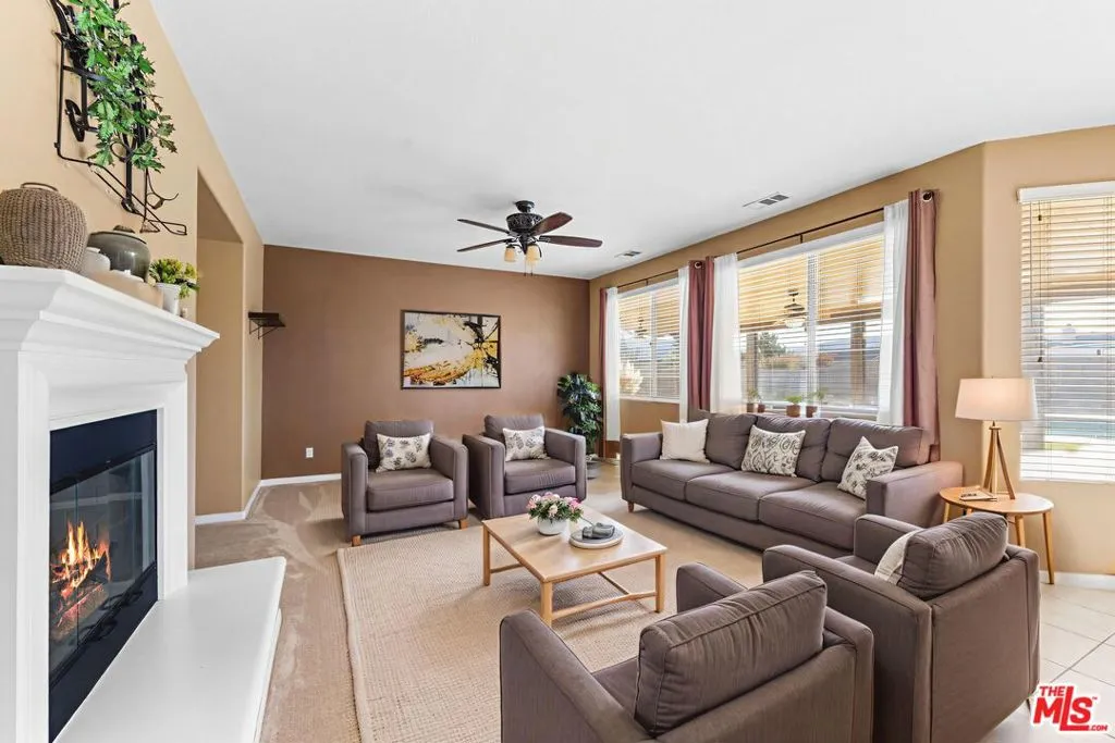 41507 Alexo Drive, Lancaster, California 93536 home-pic-13