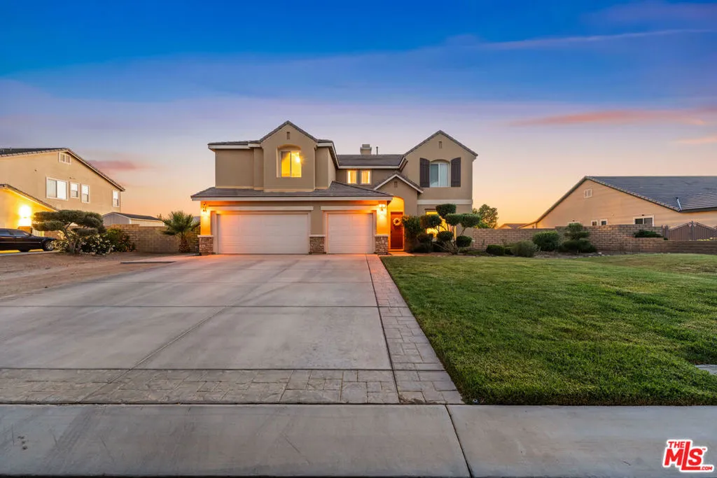 41507 Alexo Drive, Lancaster, California 93536 home-pic-1