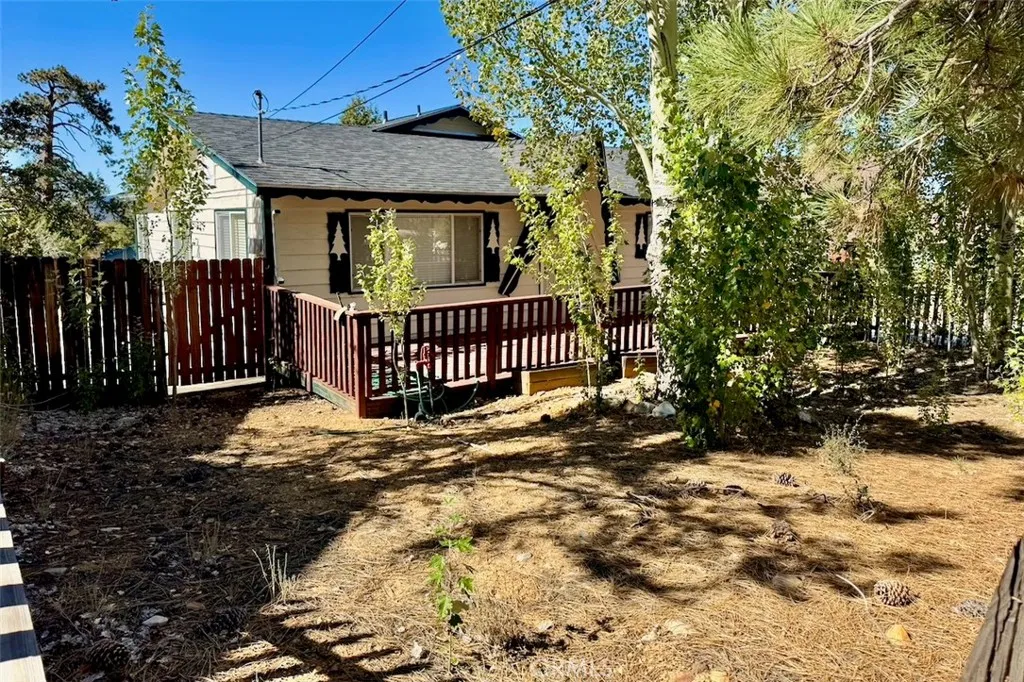 1395 Flintridge, Big Bear City, California 92314 home-pic-7