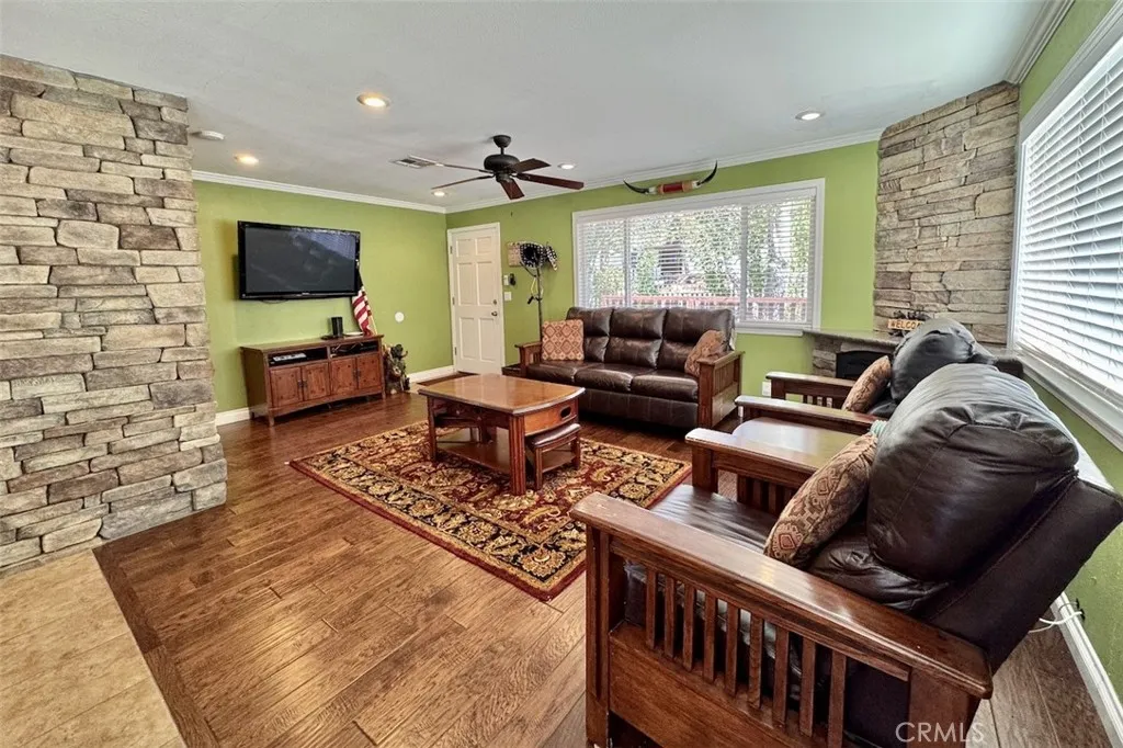 1395 Flintridge, Big Bear City, California 92314 home-pic-0