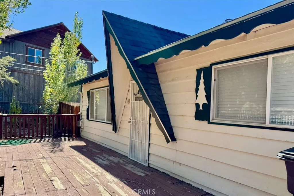 1395 Flintridge, Big Bear City, California 92314 home-pic-8