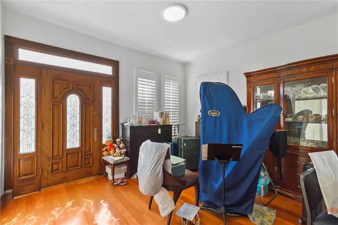 gallery-image 3
