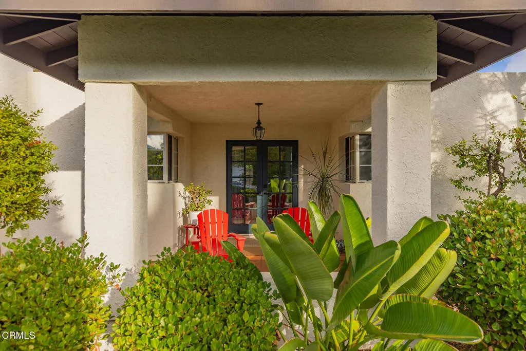 11790 Silver Spur Street, Ojai, California 93023 home-pic-2