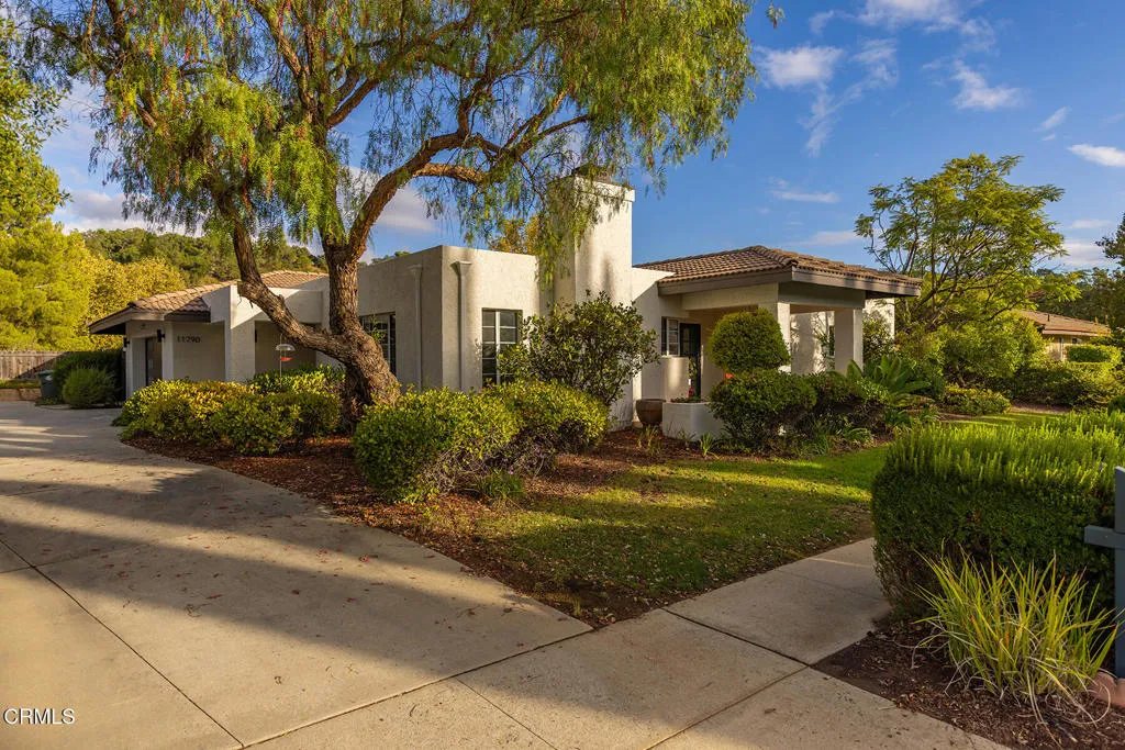 11790 Silver Spur Street, Ojai, California 93023 home-pic-0