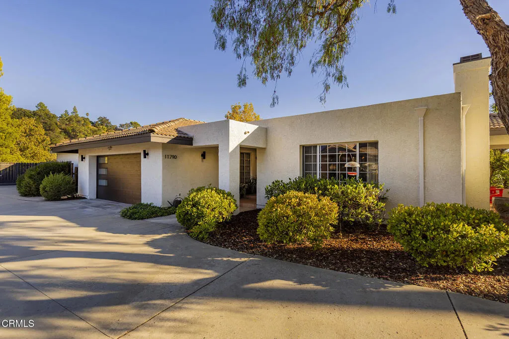 11790 Silver Spur Street, Ojai, California 93023 home-pic-32
