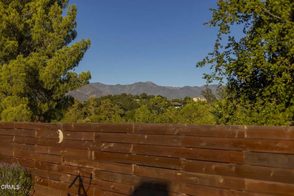 11790 Silver Spur Street, Ojai, California 93023 home-pic-25