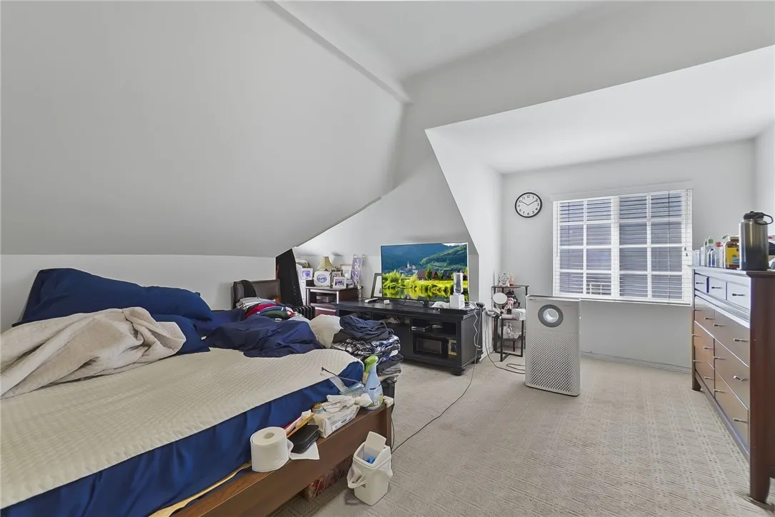 1147 Fedora Street, Los Angeles, California 90006 home-pic-5