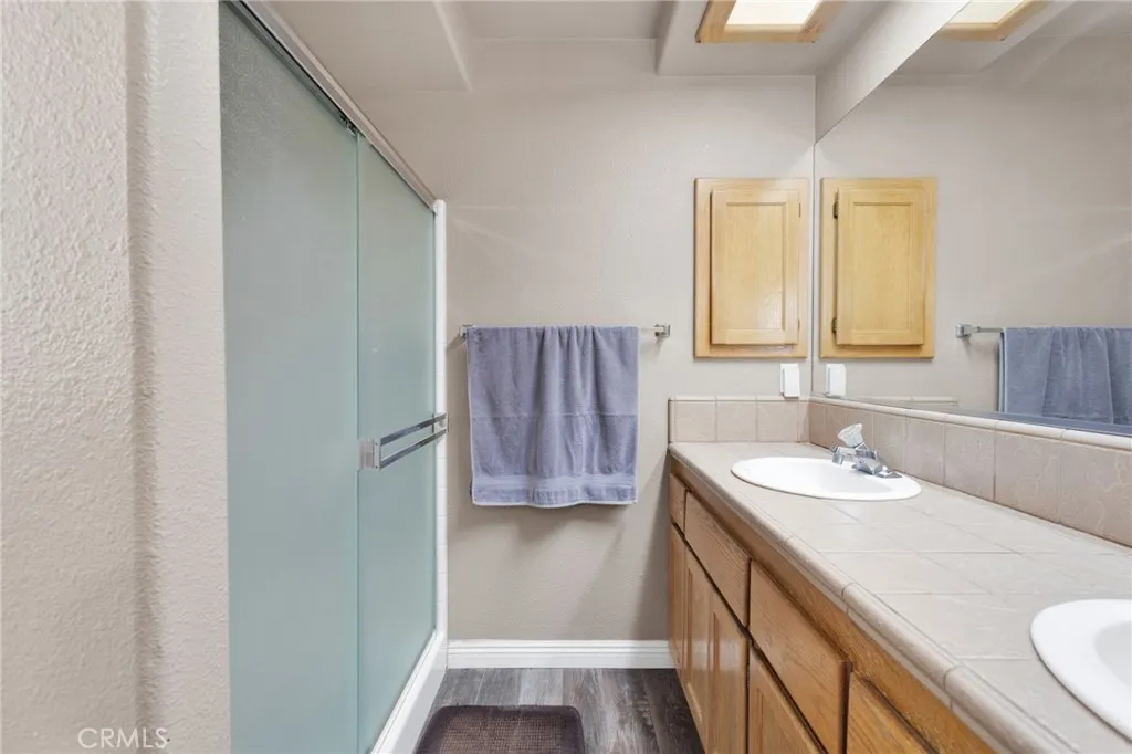 6297 Coleridge, Oak Hills, California 92344 home-pic-23