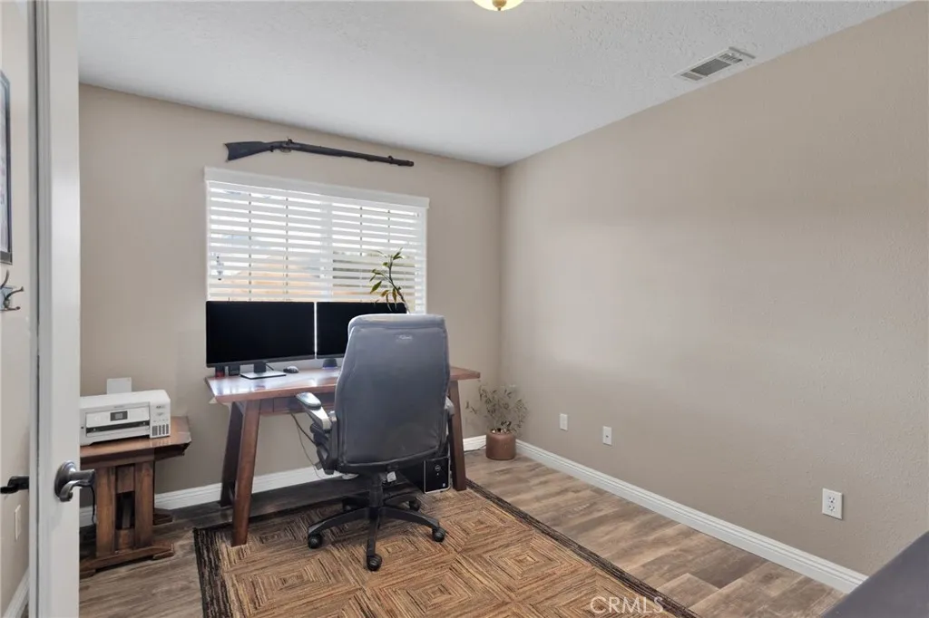 6297 Coleridge, Oak Hills, California 92344 home-pic-29