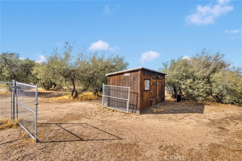 6297 Coleridge, Oak Hills, California 92344 home-pic-47