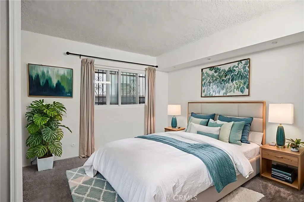 320 E Spruce, Inglewood, California 90301 home-pic-10
