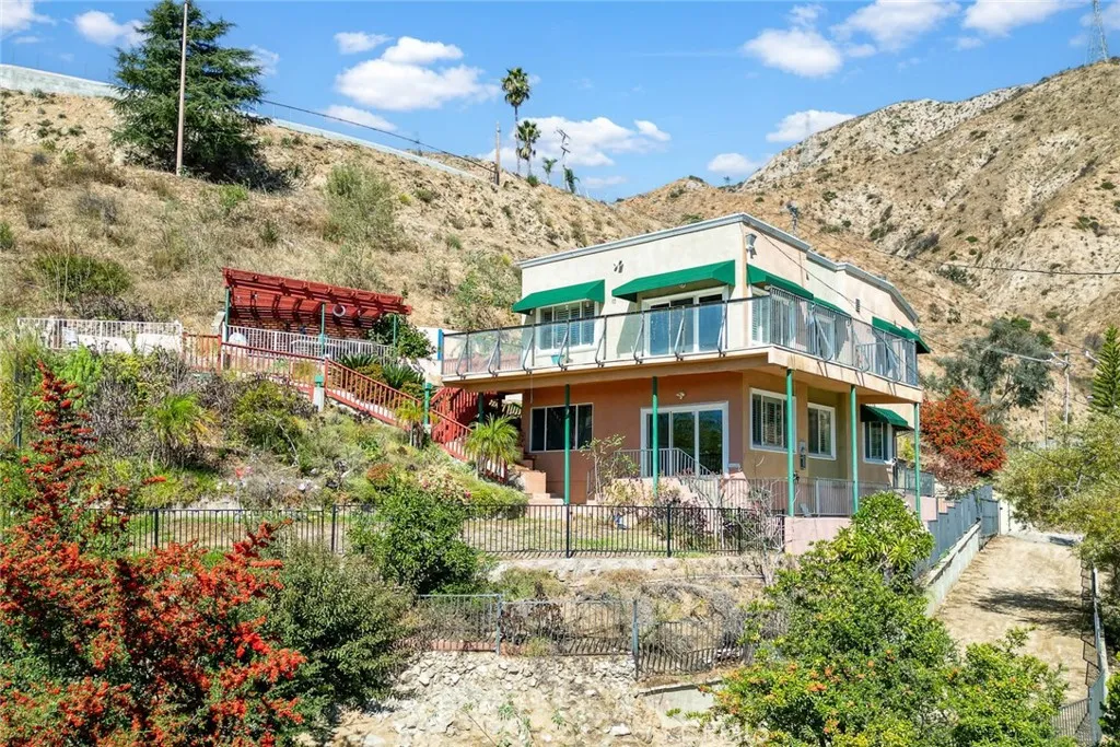 591 Devonwood, Altadena, California 91001 home-pic-33