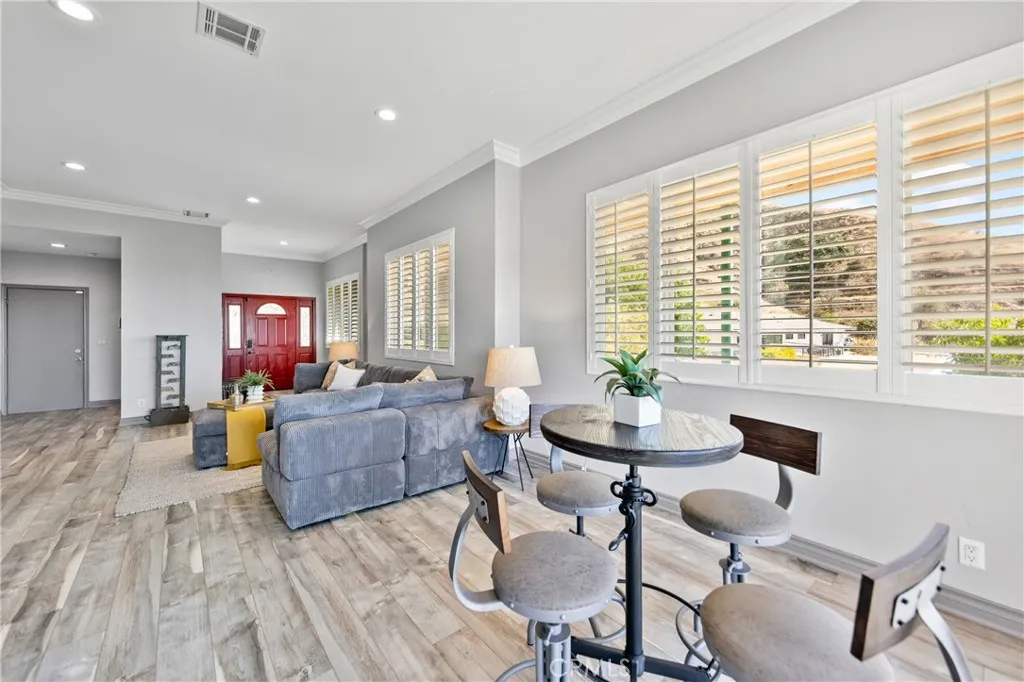 591 Devonwood, Altadena, California 91001 home-pic-7
