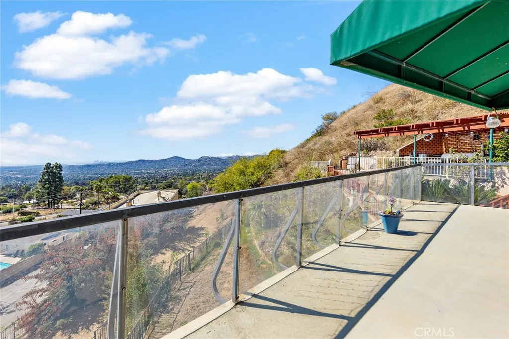591 Devonwood, Altadena, California 91001 home-pic-13