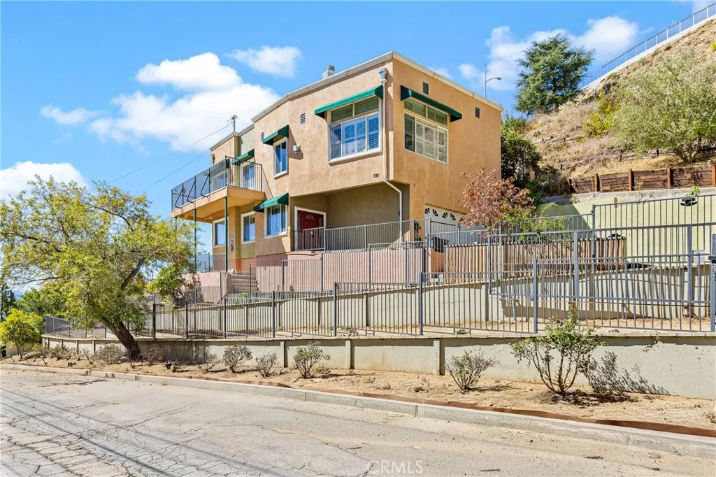 591 Devonwood, Altadena, California 91001 home-pic-34