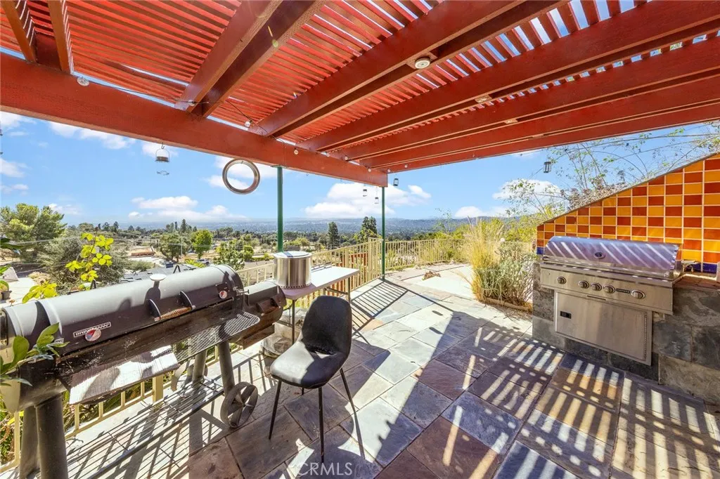 591 Devonwood, Altadena, California 91001 home-pic-14