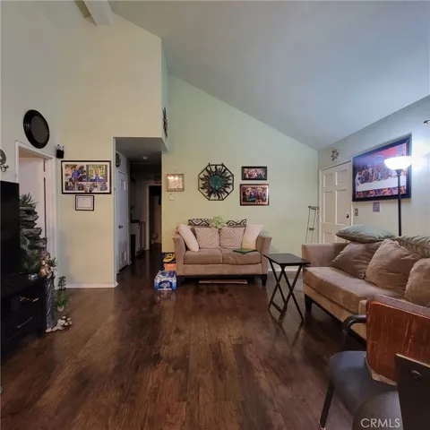 511 E. 99th Street, Inglewood, California 90301