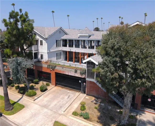 511 E. 99th Street, Inglewood, California 90301