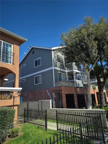 511 E. 99th Street, Inglewood, California 90301