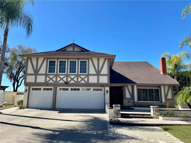 21301 Calle Recreo, Lake Forest, California 92630