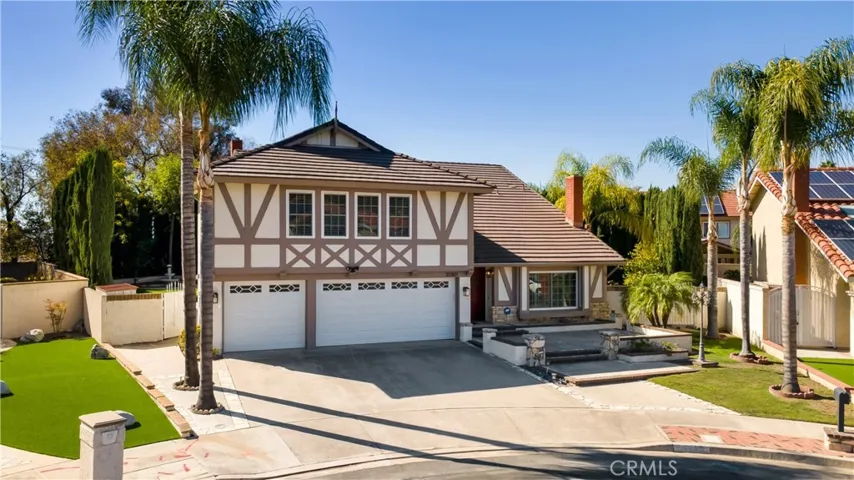 21301 Calle Recreo, Lake Forest, California 92630