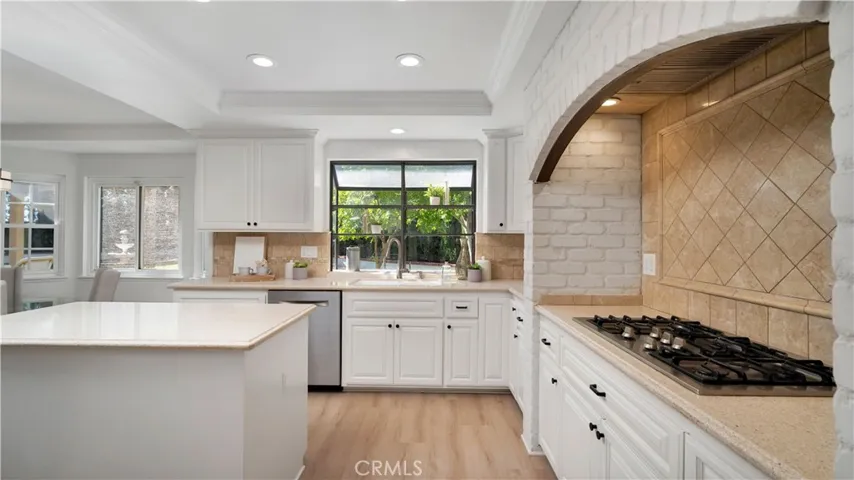 21301 Calle Recreo, Lake Forest, California 92630