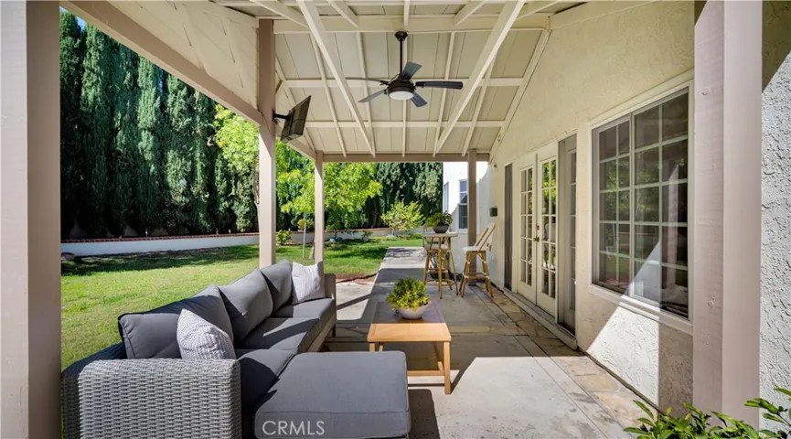 21301 Calle Recreo, Lake Forest, California 92630