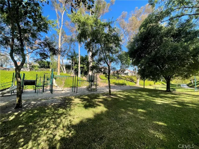 21301 Calle Recreo, Lake Forest, California 92630