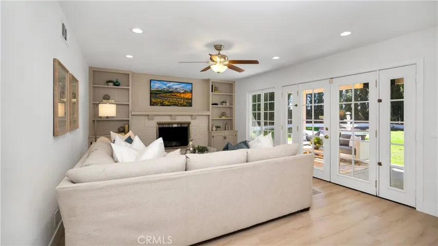 21301 Calle Recreo, Lake Forest, California 92630