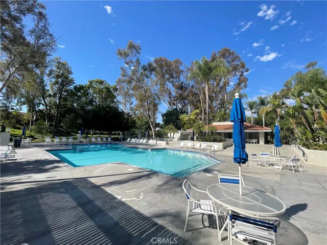 21301 Calle Recreo, Lake Forest, California 92630