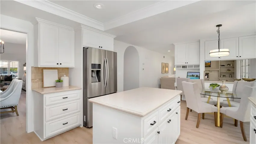 21301 Calle Recreo, Lake Forest, California 92630