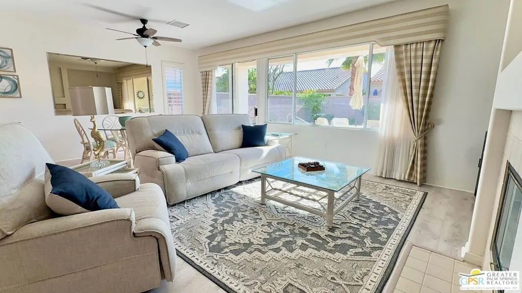78703 Stansbury Court, Palm Desert, California 92211 home-pic-2