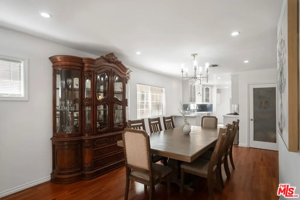 7020 Mary Ellen Avenue, North Hollywood, California 91605 home-pic-14