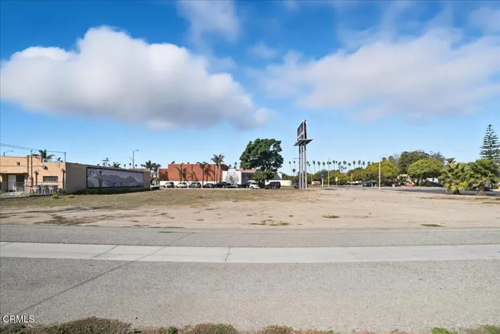 06-HYS07832