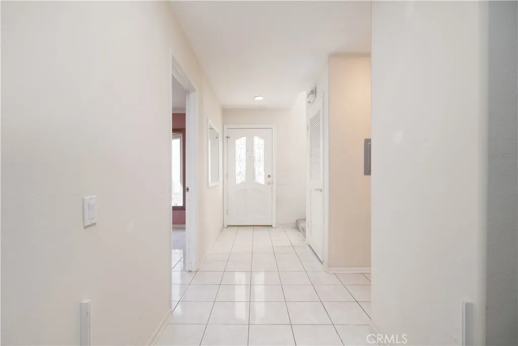 19748 Shorecliff, Huntington Beach, California 92648 home-pic-9