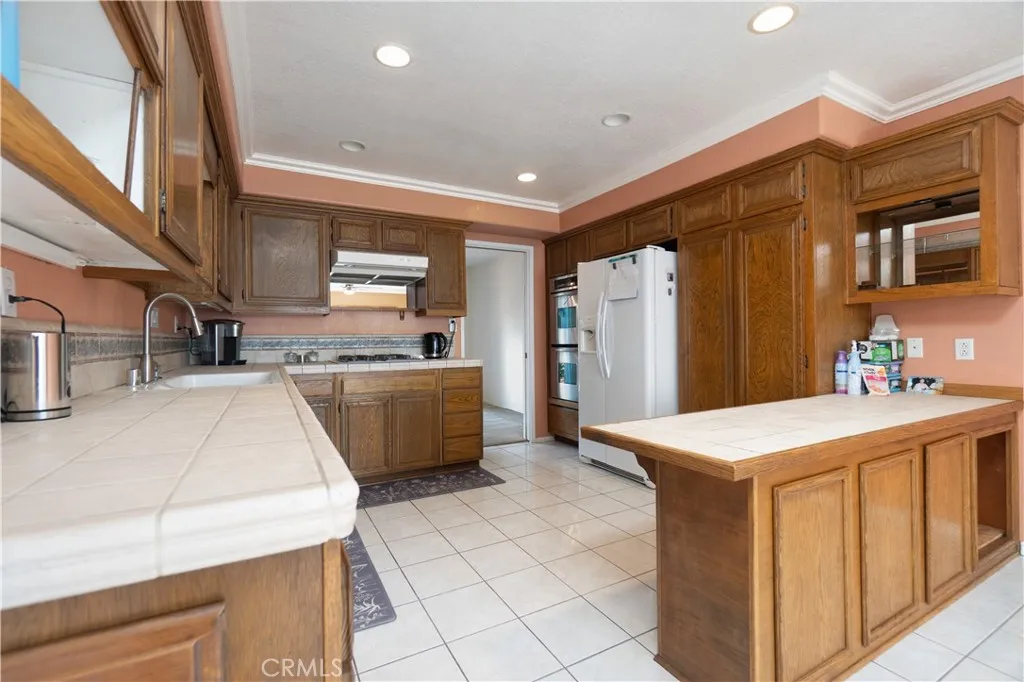 19748 Shorecliff, Huntington Beach, California 92648 home-pic-14