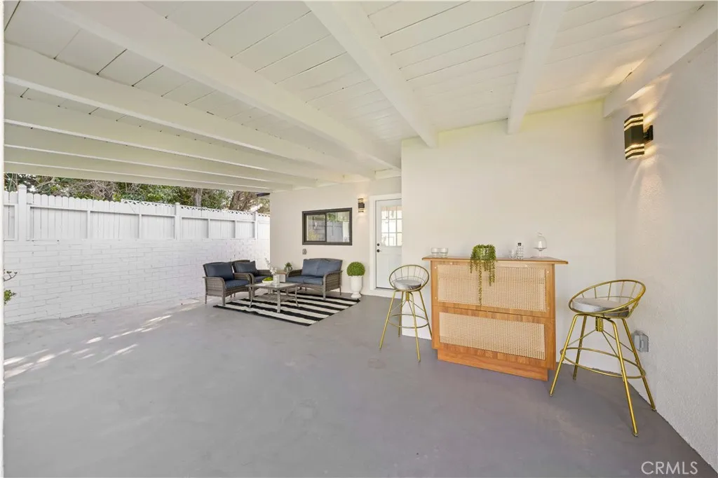 6714 Mclennan, Lake Balboa, California 91406 home-pic-27