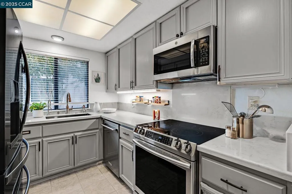 322 Rock Creek Way, Pleasant Hill, California 94523 home-pic-10