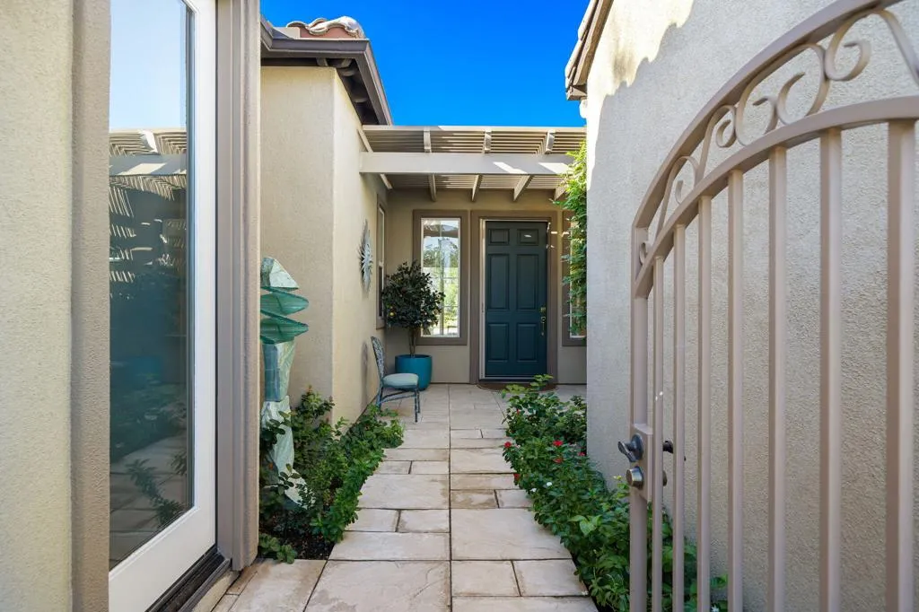 81943 Prism Drive, La Quinta, California 92253 home-pic-8