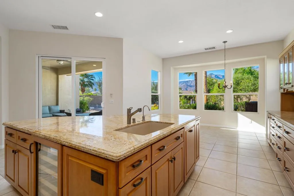 81943 Prism Drive, La Quinta, California 92253 home-pic-23