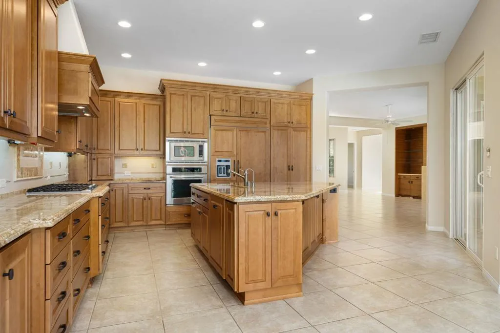 81943 Prism Drive, La Quinta, California 92253 home-pic-21