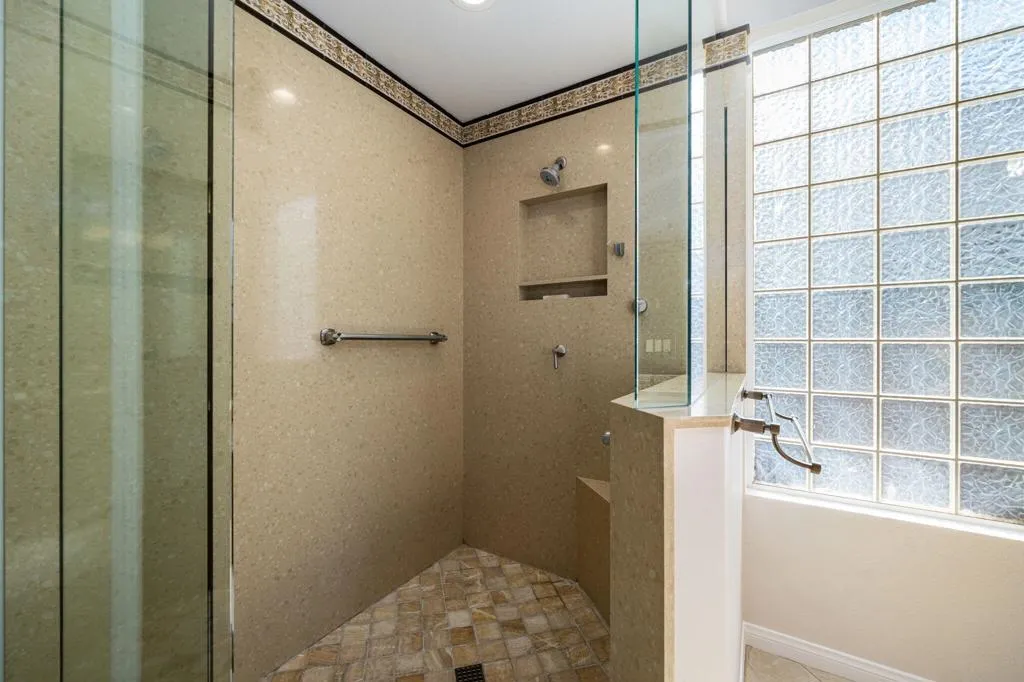 81943 Prism Drive, La Quinta, California 92253 home-pic-36