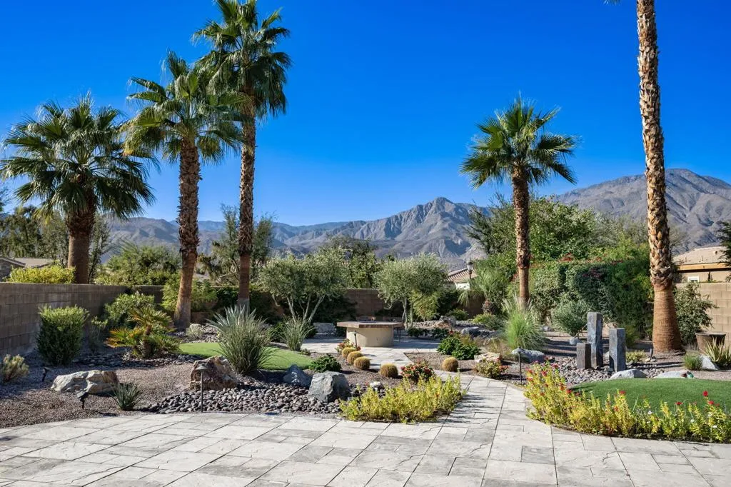 81943 Prism Drive, La Quinta, California 92253 home-pic-1