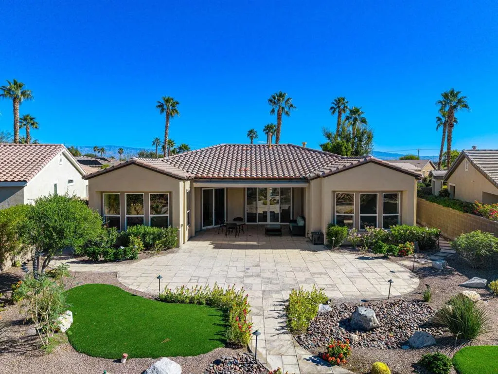 81943 Prism Drive, La Quinta, California 92253 home-pic-5