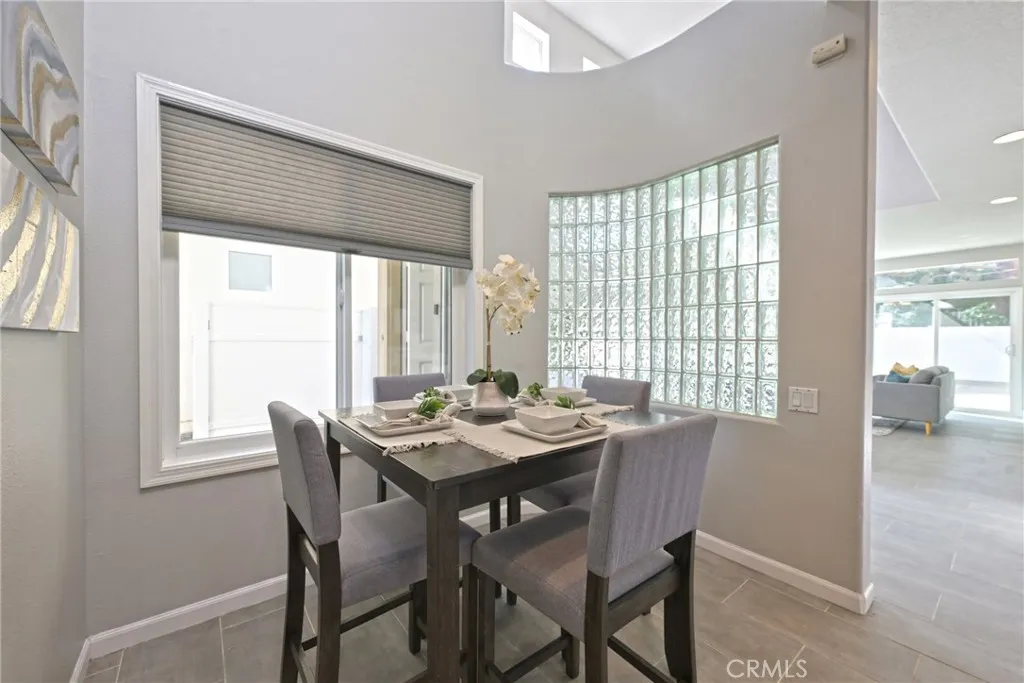 927 S Lone Pine, Anaheim Hills, California 92808 home-pic-19