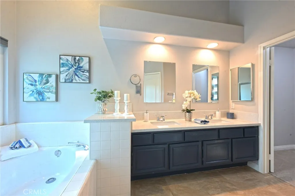 927 S Lone Pine, Anaheim Hills, California 92808 home-pic-35