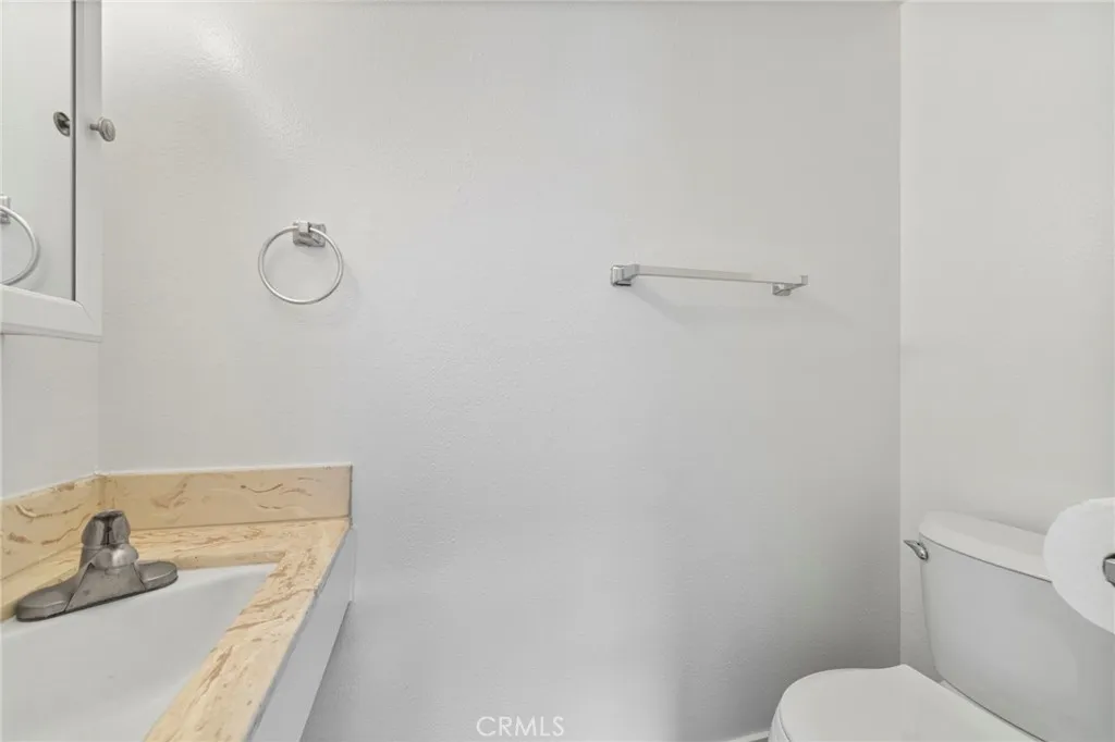 9831 9831 Continental Dr., Huntington Beach, California 92646 home-pic-10