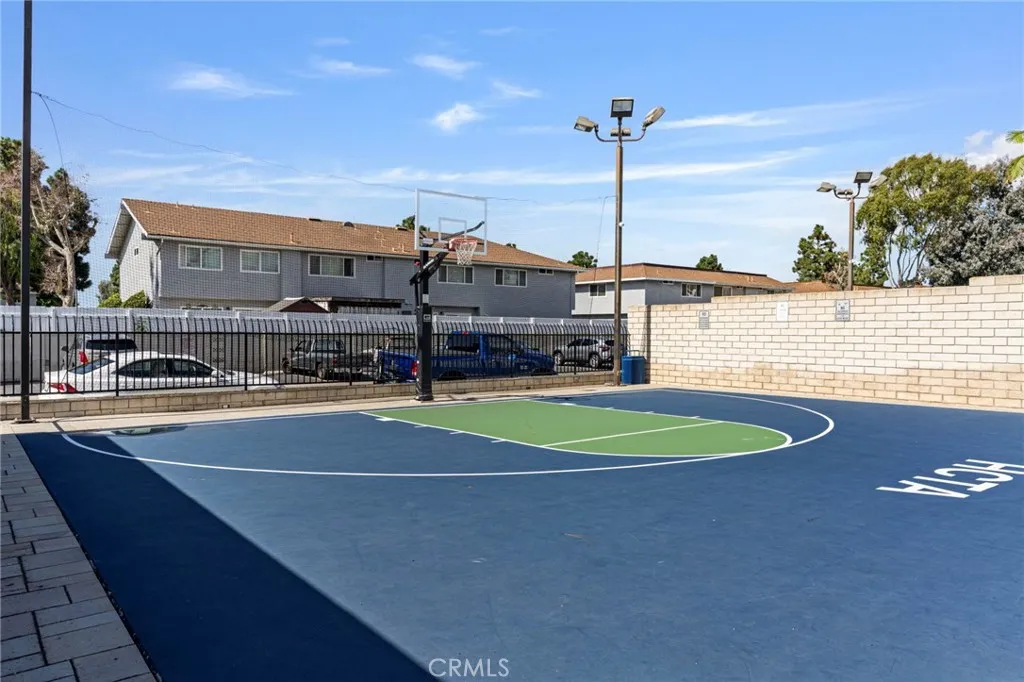 9831 9831 Continental Dr., Huntington Beach, California 92646 home-pic-32