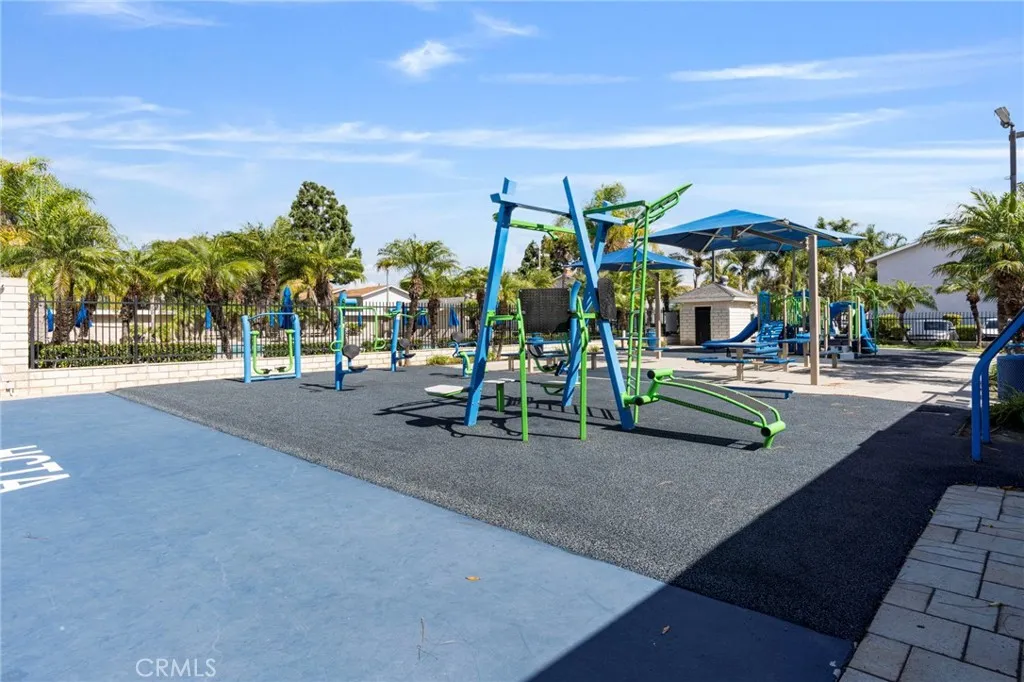 9831 9831 Continental Dr., Huntington Beach, California 92646 home-pic-33