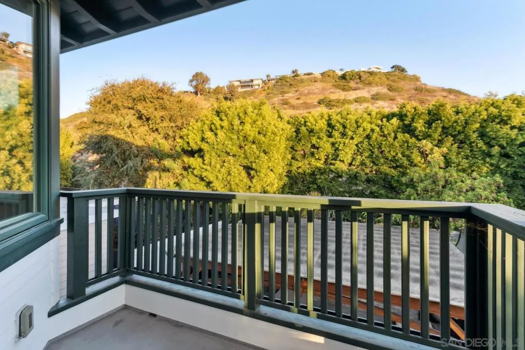 6411 Dowling Dr, La Jolla, California 92037 home-pic-21